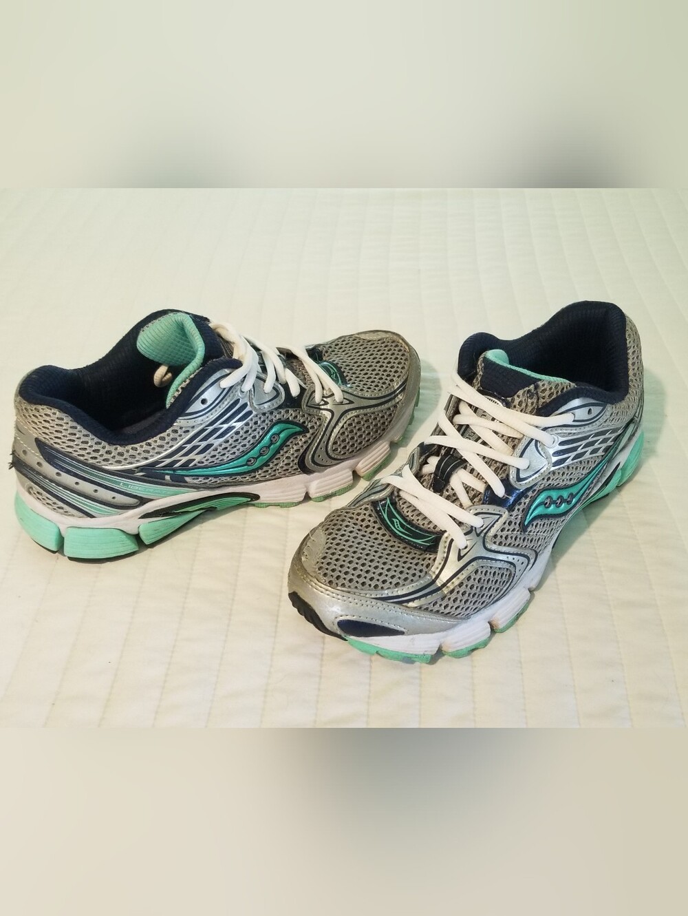 Saucony Liberate Women's Sz 7, Navy&Mint,  Running Shoes